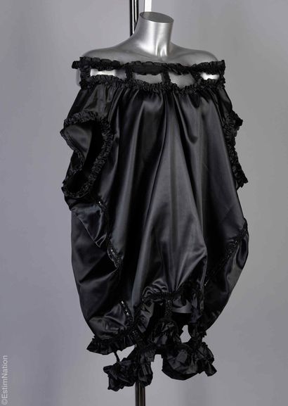 COMME DES GARÇONS PAR REI KAWAKUBO (COLLECTION...