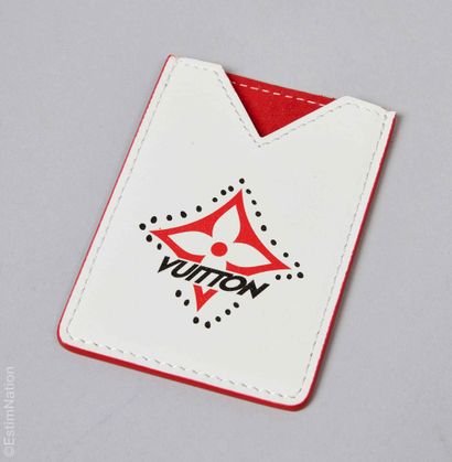 LOUIS VUITTON
PORTE CARTE en cuir blanc doublé...
