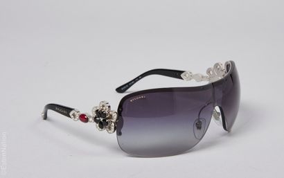BULGARI ÉDITION LIMITÉE
PAIRE DE LUNETTES...
