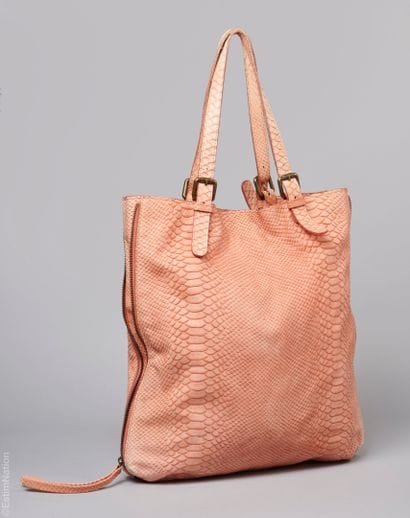 GÉRARD DAREL
TOTE in tea-pink matte-finish...