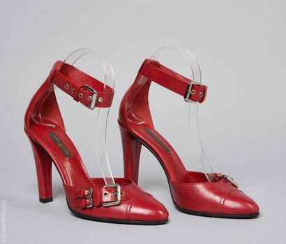 LOUIS VUITTON VINTAGE
PAIRE DE CHAUSSURES...