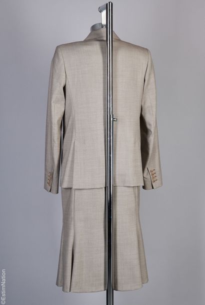 MAX MARA
ENSEMBLE en lainage finement tissé...
