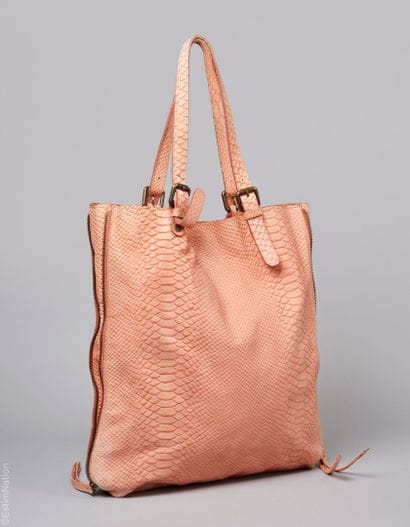 GÉRARD DAREL
TOTE in tea-pink matte-finish...