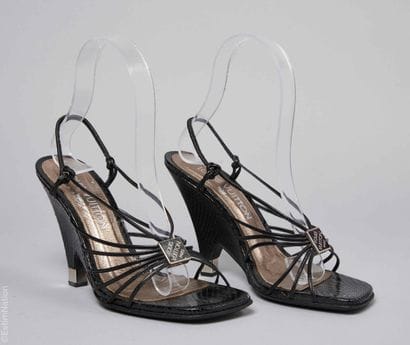 LOUIS VUITTON VINTAGE
PAIRE DE SANDALES en...