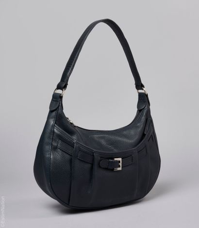 LONGCHAMP
TROIS SACS demi-lune en cuir grainé...
