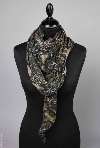 THE KOOPLES
CHECHE in modal printed with...