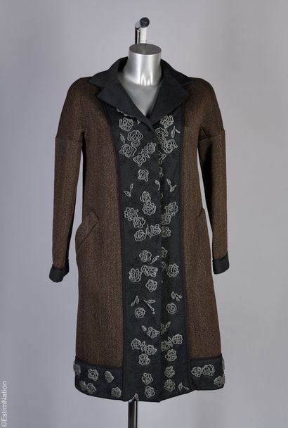 MARNI
MANTEAU en lainage façonné dans les...