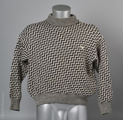 DSQUARED2, EMPORIO ARMANI
PANTALON en coton...