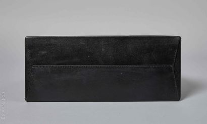 OFF-WHITE
Black and white leather logo trapeze...