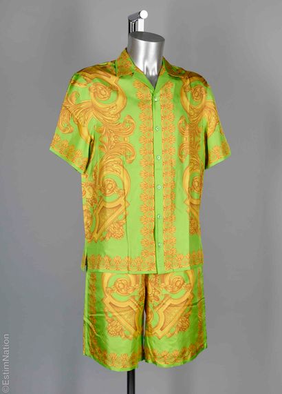 VERSACE
ENSEMBLE en twill de soie imprimé...