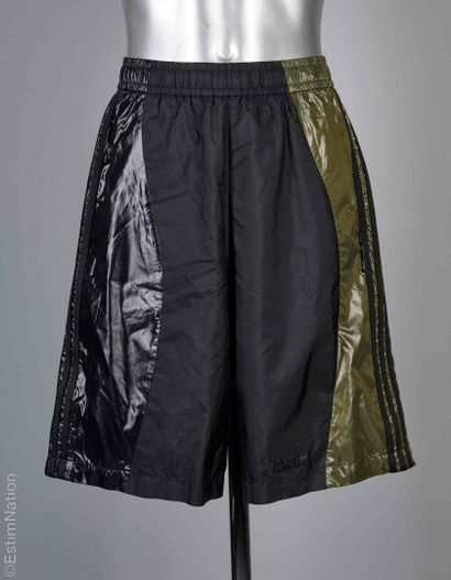 MONCLER, STAMPD
BERMUDA de bain en polyamide...