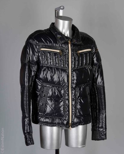 MONCLER
DOUDOUNE in glossy black polyamide,...