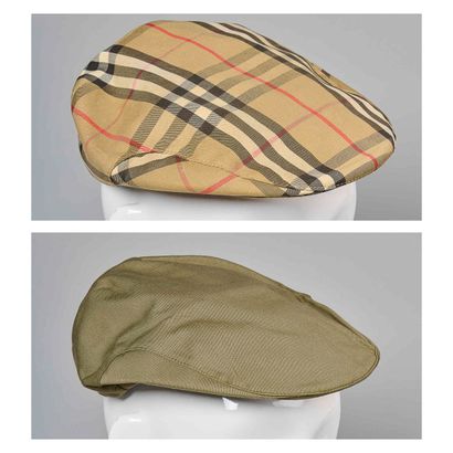 BURBERRYS' VINTAGE
DEUX BERETS : le premier...
