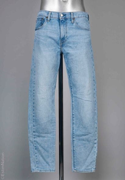 LEVI'S
512
