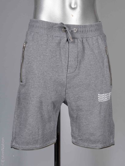 BALENCIAGA WARDROBE UNISEX PAR DEMNA GVASALIA...