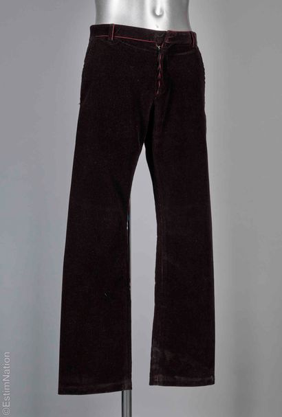 JEAN PAUL GAULTIER HOMME
PANTALON en velours...