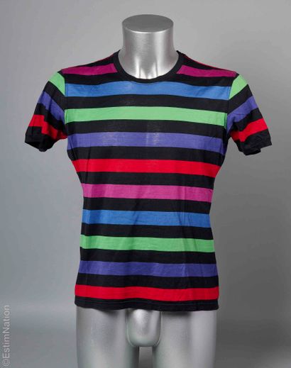 RYKIEL HOMME, BALMAIN
DEUX TEE SHIRTS en...