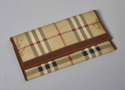 BURBERRY LONDON
PORTEFEUILLE en cuir marron...