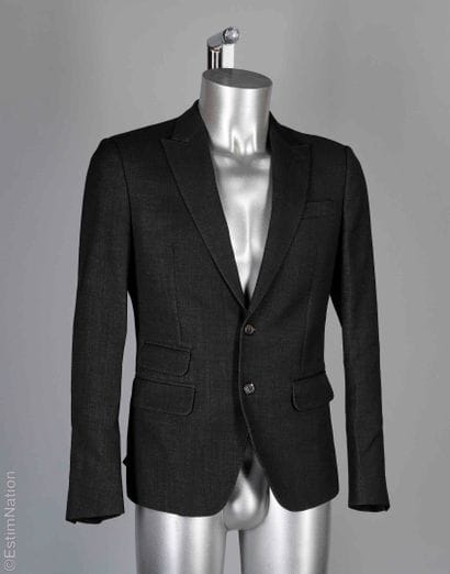 DSQUARED2 (2015)
VESTE en laine vierge mélangée...
