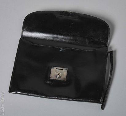 HERMÈS PARIS MADE IN FRANCE CIRCA 1984
POCHETTE...