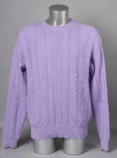 VERSACE
PULL en tricot irlandais de laine...