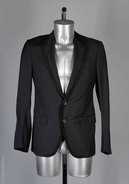 LANVIN
VESTE en laine froide noire, parementures...