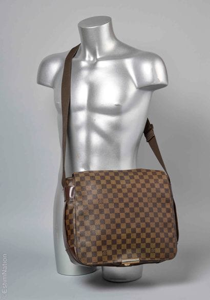 LOUIS VUITTON (2006)
SACOCHE 
