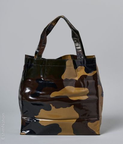 DOLCE & GABBANA
PETIT TOTE en coton recouvert...