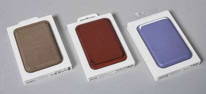 APPLE
ENSEMBLE DE TROIS PORTE CARTES aimantés...