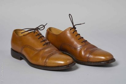 FINSBURY
PAIR OF RICHELIEUS in havana calfskin...