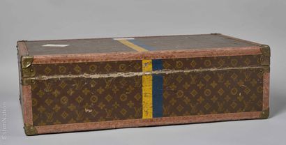 LOUIS VUITTON AVENUE MARCEAU CIRCA 1955 N°834430
MALLE...