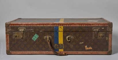 LOUIS VUITTON AVENUE MARCEAU CIRCA 1955 N°834430
MALLE...