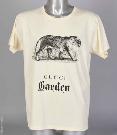 GUCCI GARDEN
TEE SHIRT en coton blanc cassé...
