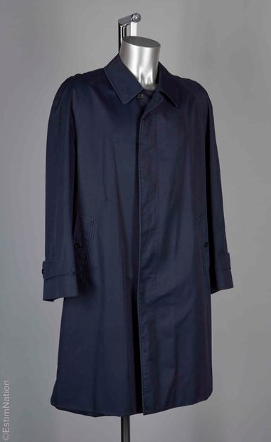 BURBERRYS'
PARDESSUS imperméable en gabardine...