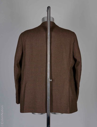BURBERRY LONDON
VESTE en laine façonnée pied...