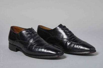 JOHN LOBB
PAIRE DE RICHELIEUS en cuir noir...