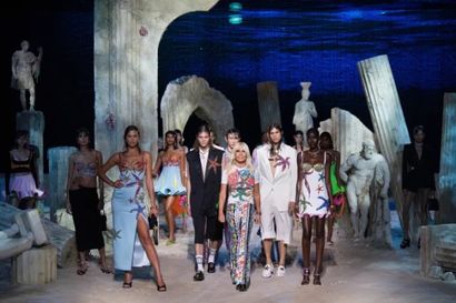 VERSACE PAR DONATELLA VERSACE (COLLECTION...
