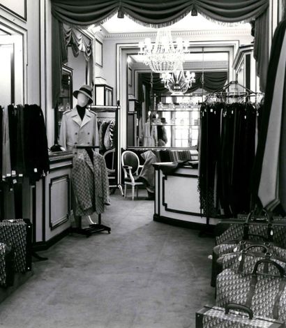 CHRISTIAN DIOR CIRCA 1968/70
SET DE VOYAGE...