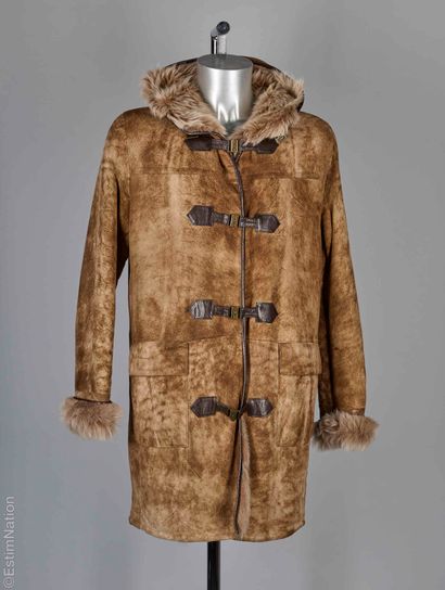 JEKEL
MANTEAU à capuche en agneau lainé retourné...
