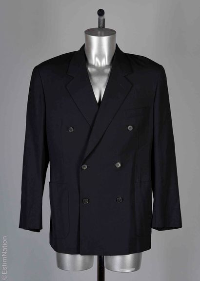 HERMÈS VINTAGE
BLAZER en laine noire, col...