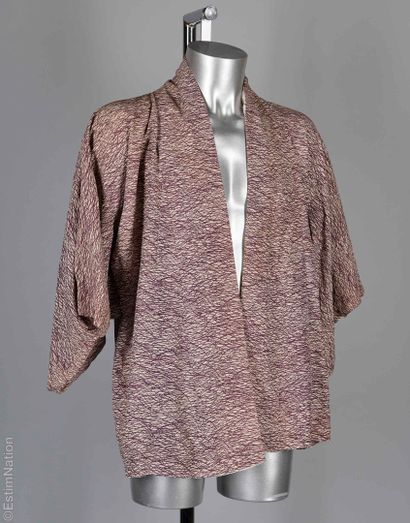 ANONYMOUS VINTAGE
Short polyester kimono...
