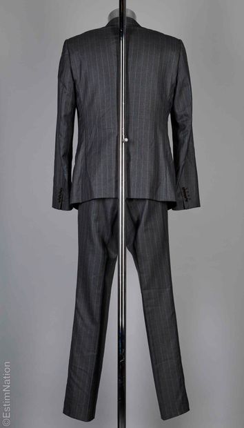 DOLCE & GABBANA
COSTUME en laine et cachemire...