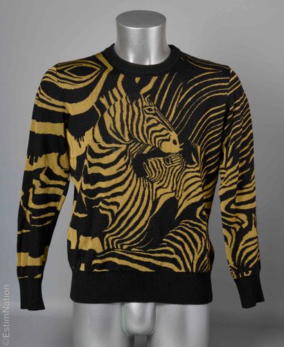 JUST CAVALLI PAR PAUL SURRIDGE (2019/20)
PULL...