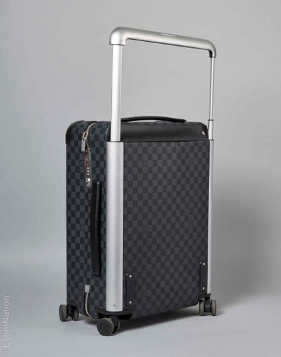 LOUIS VUITTON
VALISE CABINE 