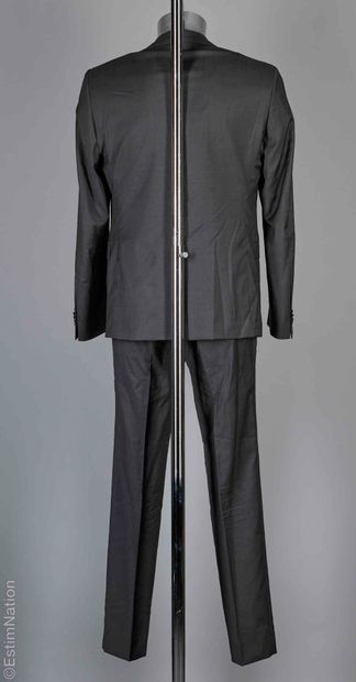 CERRUTI
COSTUME en laine froide gris fer...