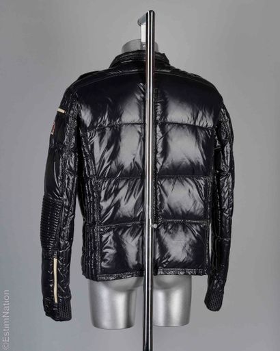 MONCLER
DOUDOUNE in glossy black polyamide,...