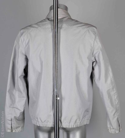 LOUIS VUITTON
BLOUSON imperméabilisé en coton...