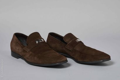 GUCCI VINTAGE
PAIR OF MOCASSINS in chocolate...