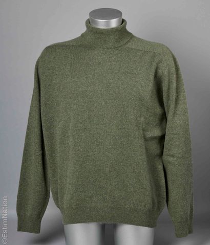 BALMAIN (LICENCE), MICHEL PAYNE
PULL en laine...