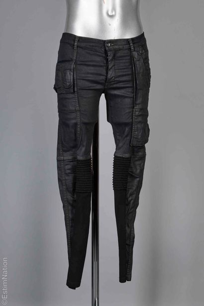 RICK OWENS
PANTALON slim en coton enduit...